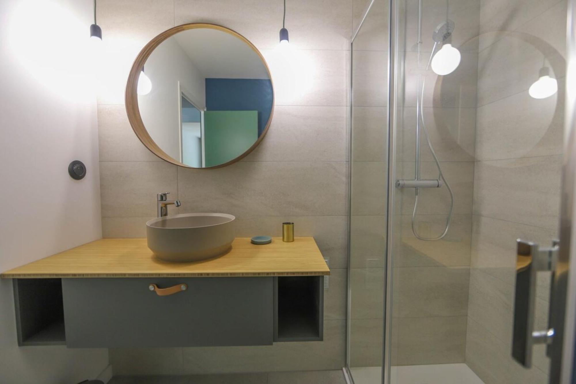 Appartement La Bulle Verte : T2 Proche Avec Parking